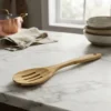 CUCHARA PERFORADA SERVIR DE BAMBU 28 CM