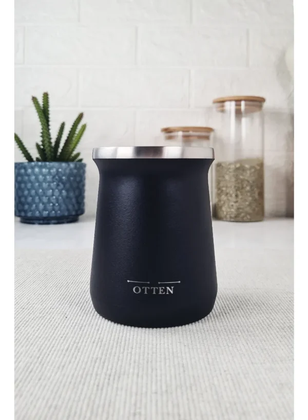 MATE DE AC INOX -  236 ML / PARED DE DOBLE ACERO. MANTIENE EL CALOR POR 6 HS Y EL FRÍO POR 4 HS NEGRO